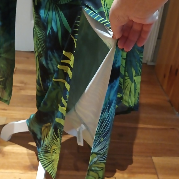 NEW VENUS Exaggerated Sleeve Twist Front Maxi Dress - Picture 11 of 14